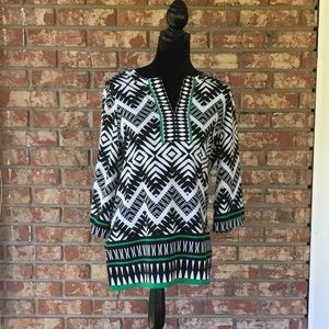 𝅺CHICO’S Tunic Top